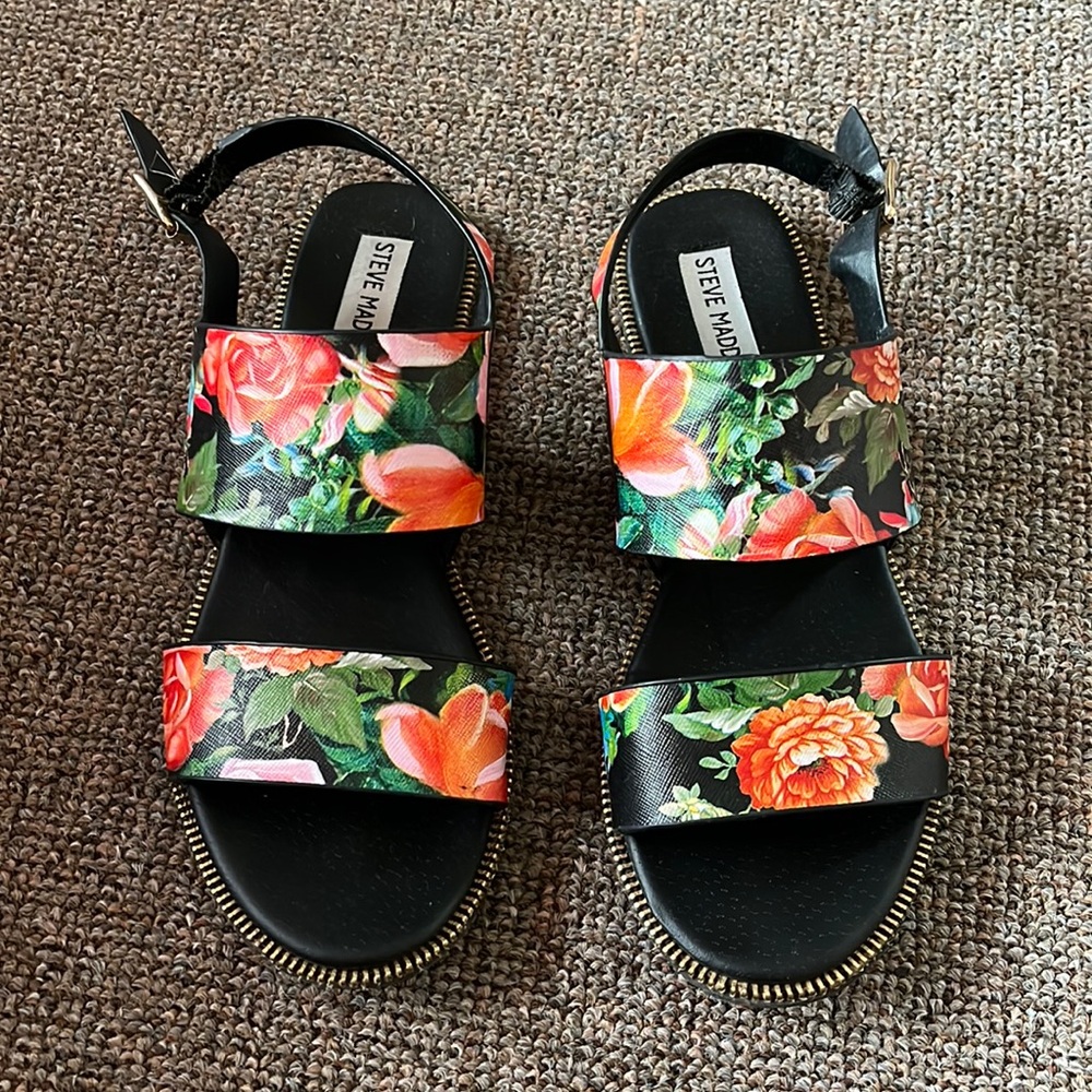 Steve Madden floral sandals